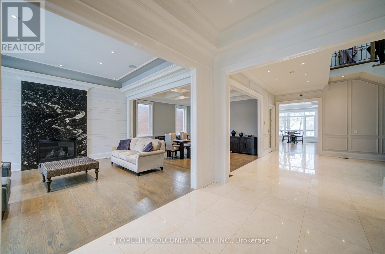 57 Roosevelt Drive, Richmond Hill, Ontario  L4C 6V2 - Photo 6 - N12683326