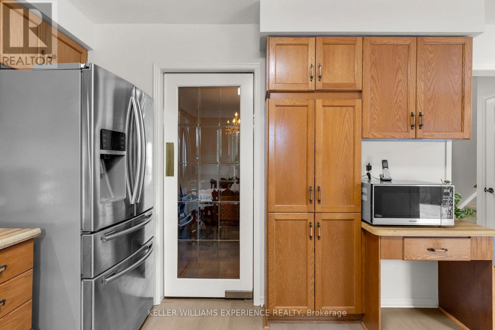 2 Heritage Road, Innisfil, Ontario  L0L 1L0 - Photo 5 - N12683338