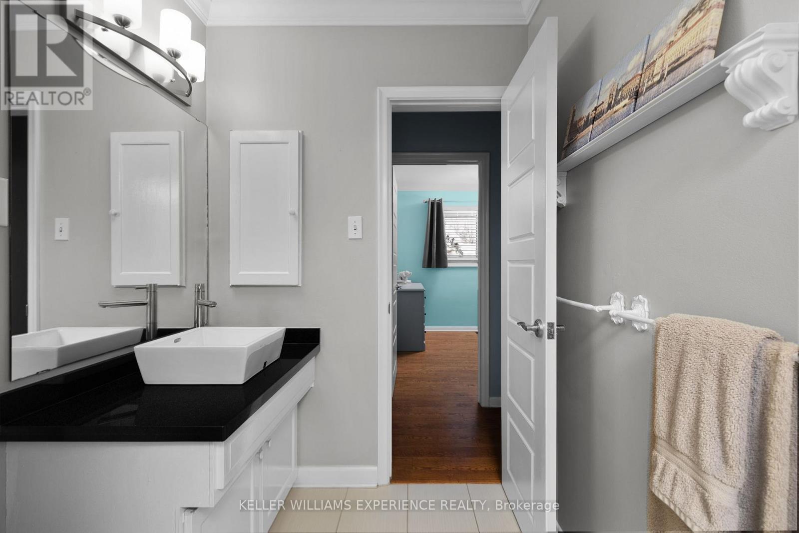 27 Ottaway Avenue, Barrie, Ontario  L4M 2W6 - Photo 11 - S12683334