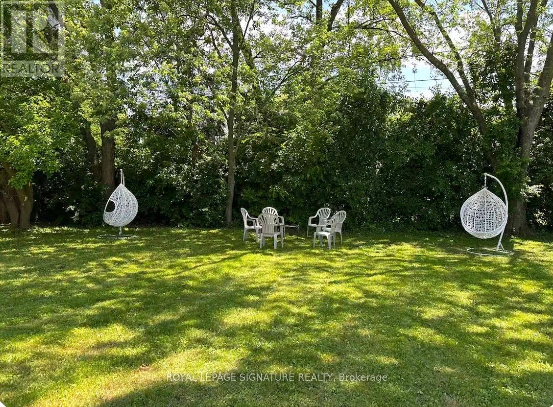 1350 REBECCA STREET, Oakville, Ontario