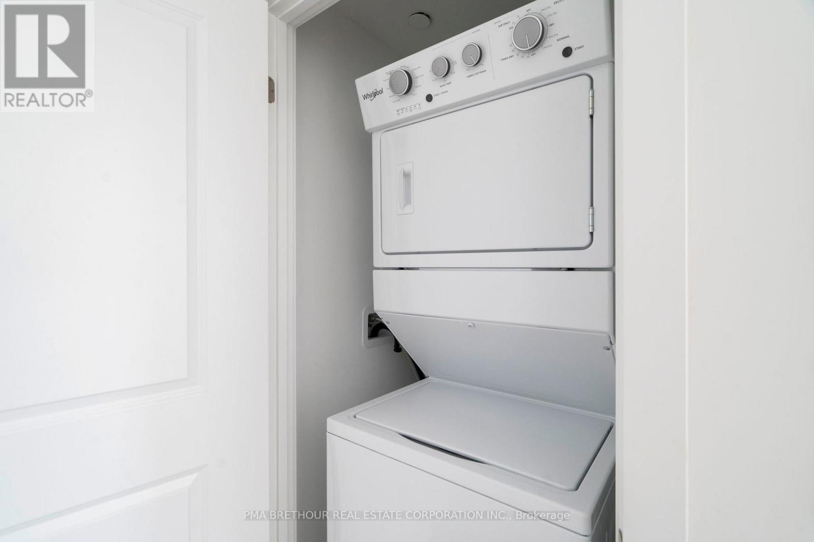 19 - 4045 Hickory Drive, Mississauga, Ontario  L4W 0G6 - Photo 14 - W12683336