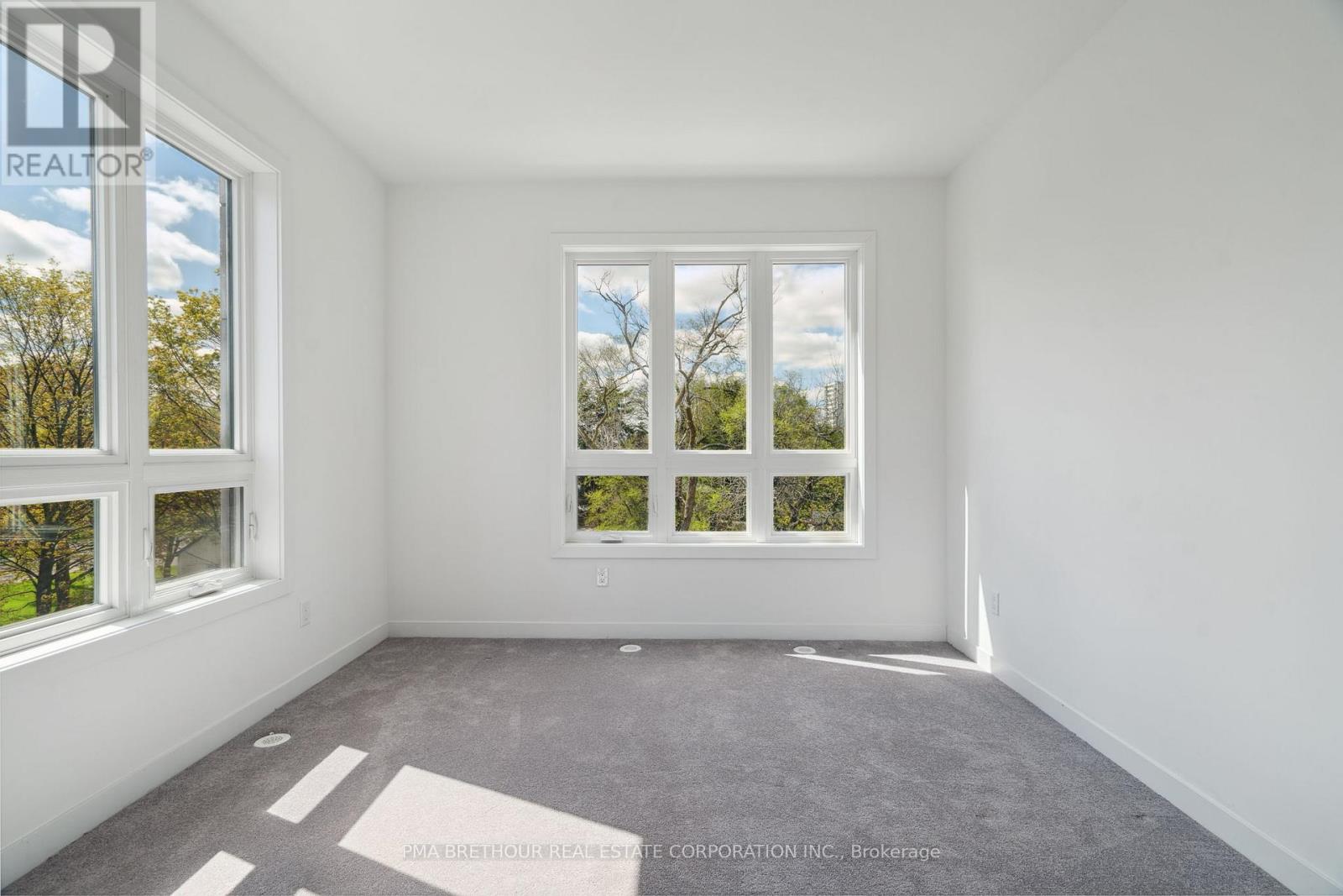 19 - 4045 Hickory Drive, Mississauga, Ontario  L4W 0G6 - Photo 18 - W12683336