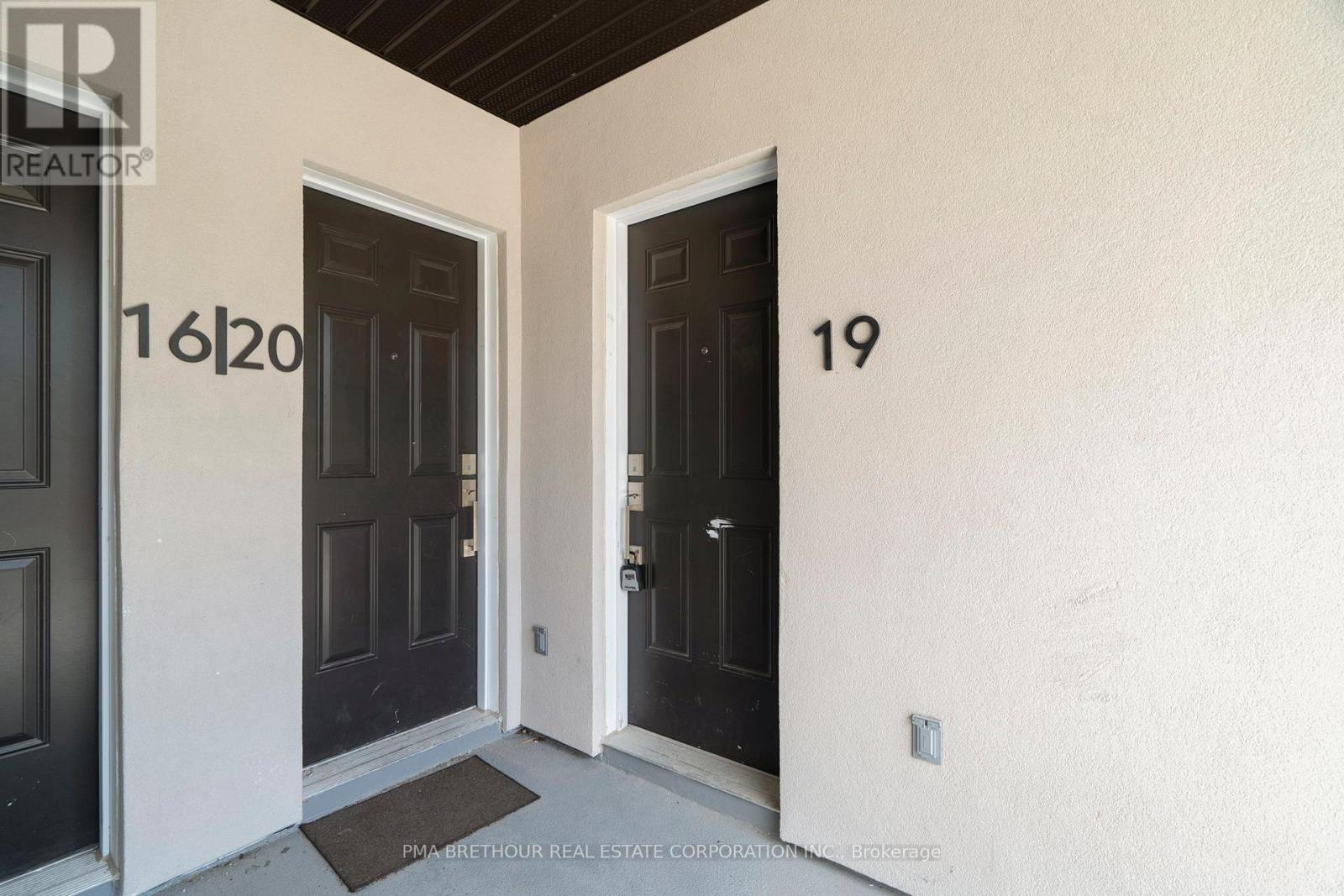 19 - 4045 Hickory Drive, Mississauga, Ontario  L4W 0G6 - Photo 2 - W12683336