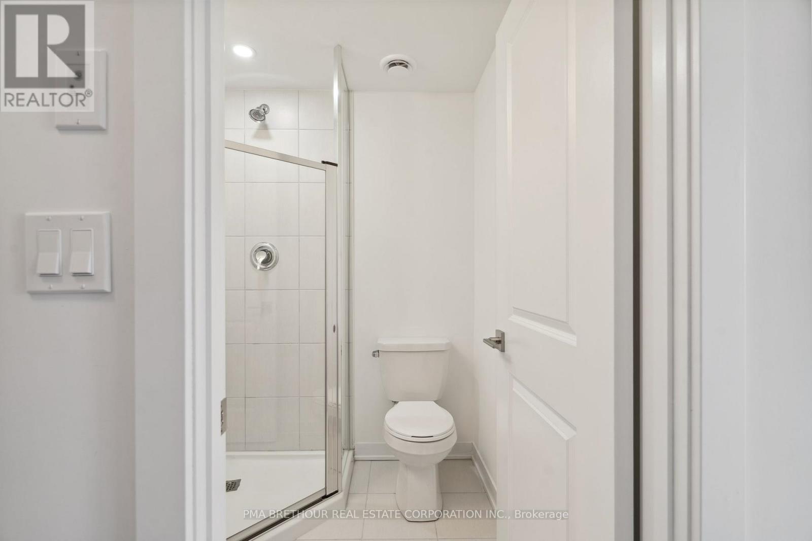 19 - 4045 Hickory Drive, Mississauga, Ontario  L4W 0G6 - Photo 31 - W12683336