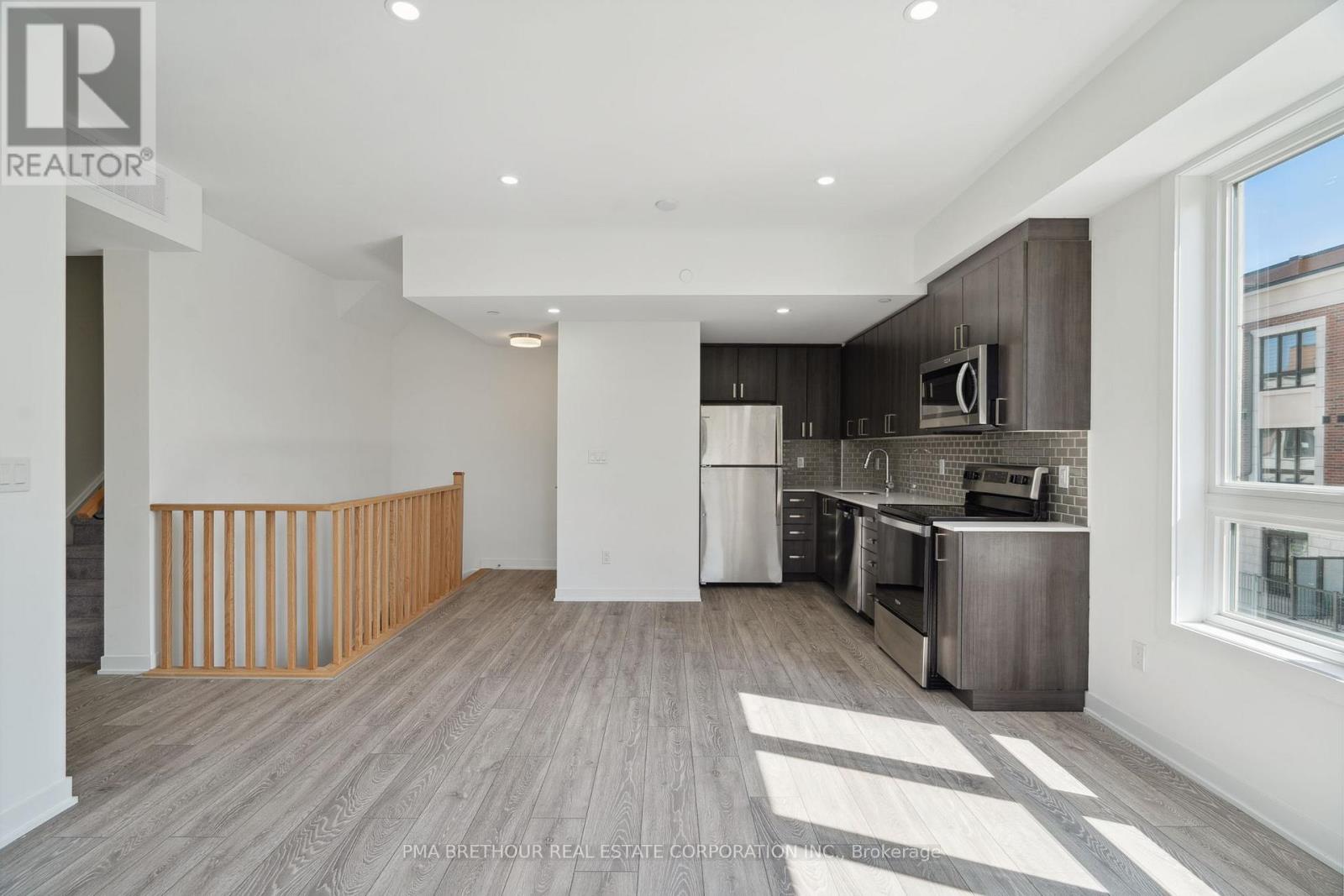 19 - 4045 Hickory Drive, Mississauga, Ontario  L4W 0G6 - Photo 8 - W12683336