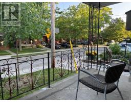 MAIN - 18 HOLLAND PARK AVENUE, Toronto, Ontario