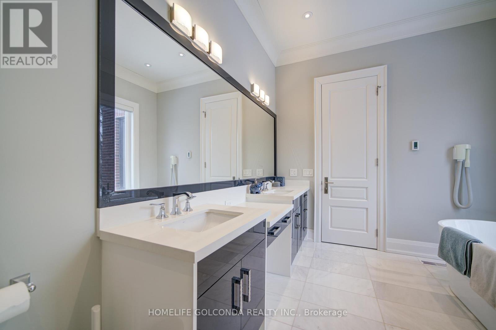 57 Roosevelt Drive, Richmond Hill, Ontario  L4C 6V2 - Photo 33 - N12683326