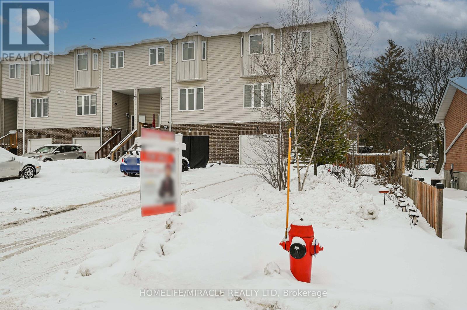 1 Chisholm Street, Orangeville, Ontario  L9W 6Y6 - Photo 3 - W12671408