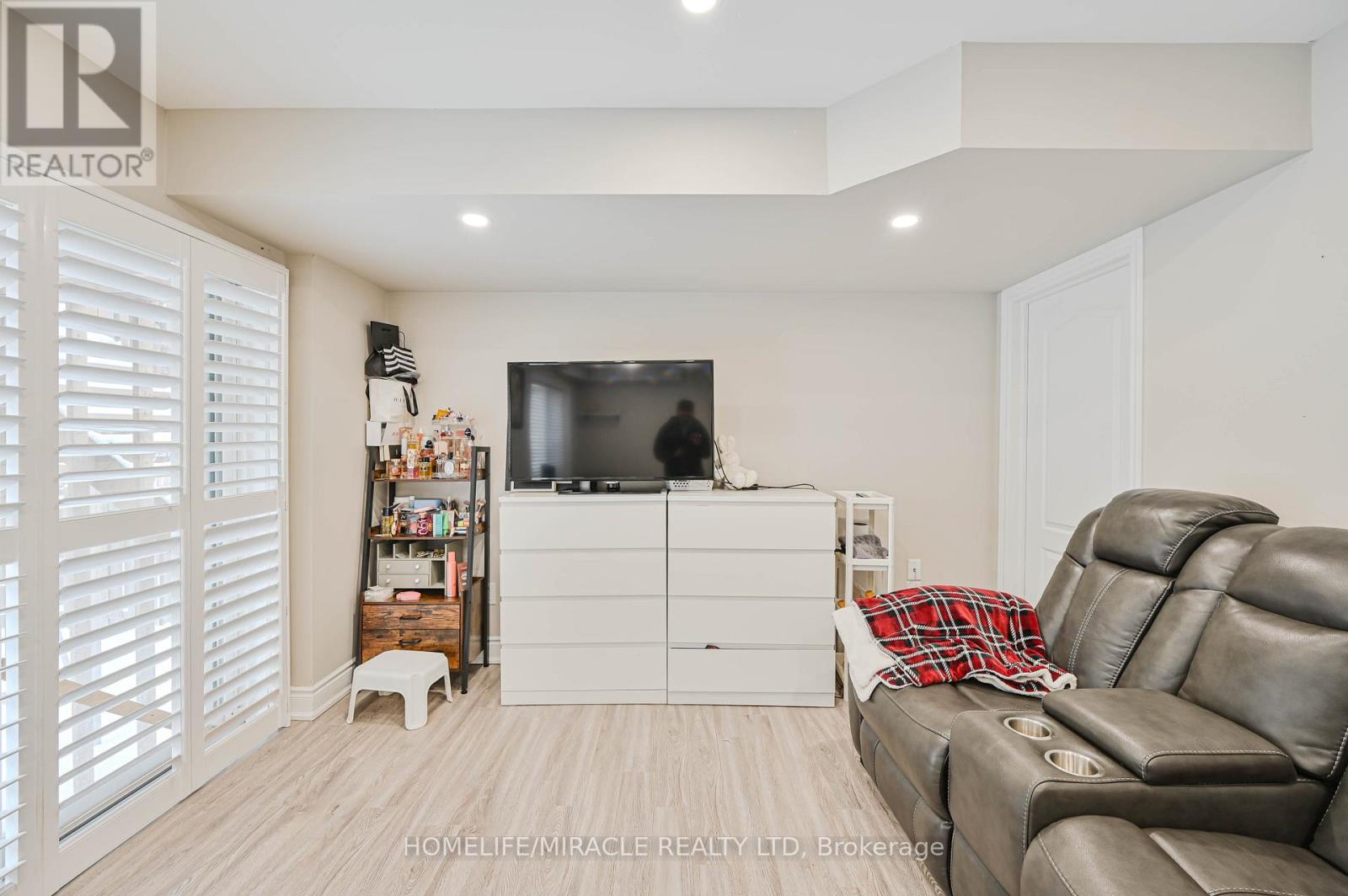 1 Chisholm Street, Orangeville, Ontario  L9W 6Y6 - Photo 28 - W12671408