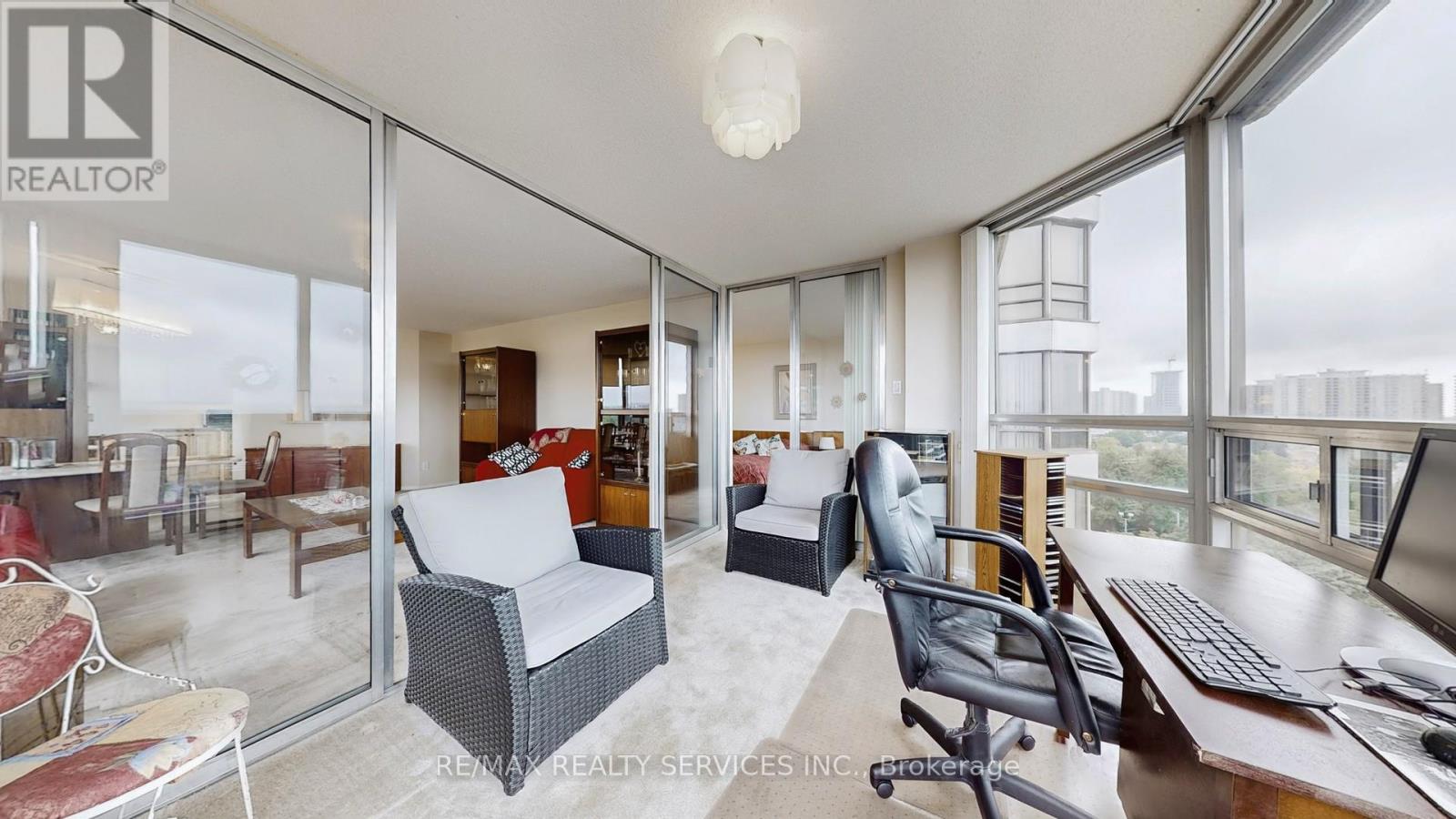 909 - 330 Mill Street S, Brampton, Ontario  L6Y 3V3 - Photo 11 - W12683358