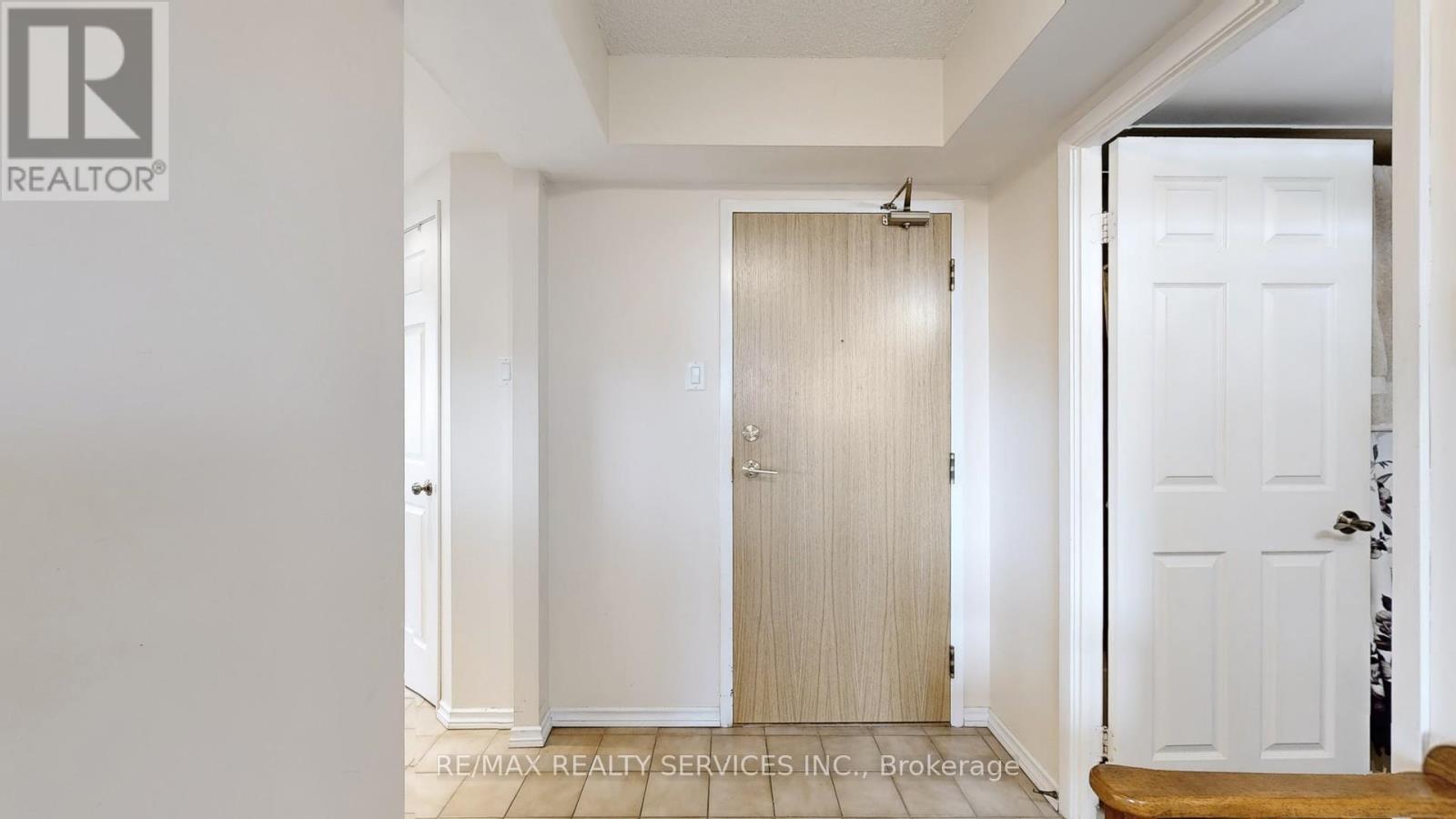 909 - 330 Mill Street S, Brampton, Ontario  L6Y 3V3 - Photo 28 - W12683358