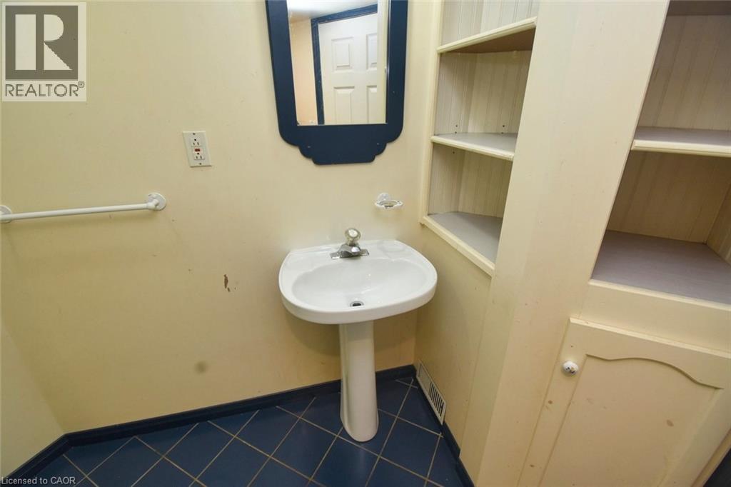 158 Howe Avenue, Hamilton, Ontario  L9A 1X8 - Photo 26 - 40786889