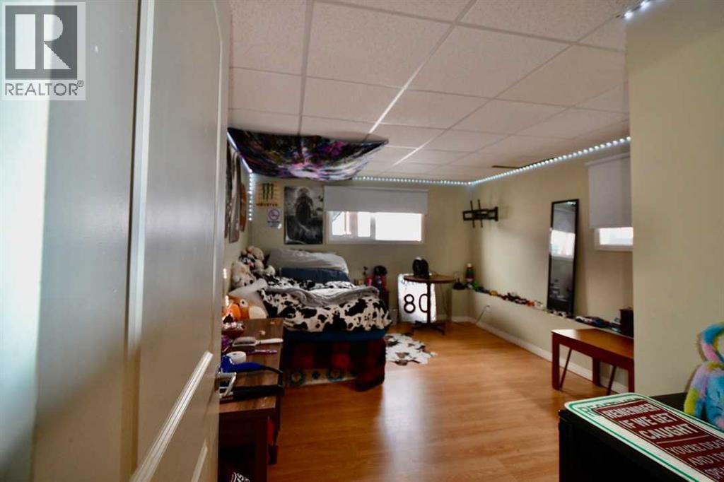 660 1 Avenue, Irricana, Alberta  T0M 1B0 - Photo 25 - A2274113