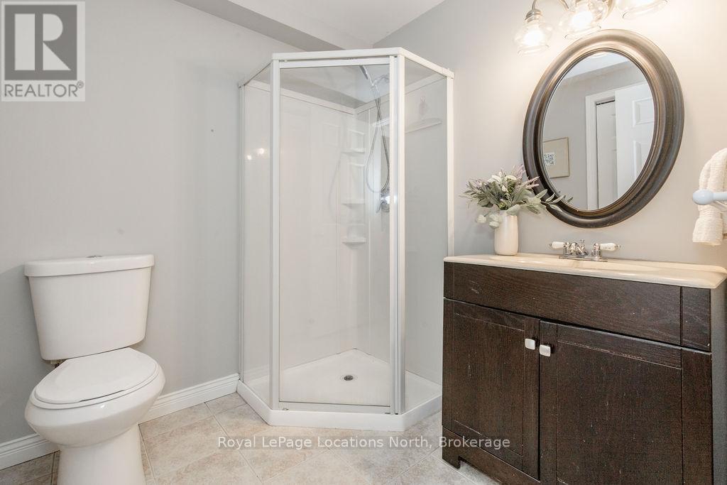 46 William Avenue, Wasaga Beach, Ontario  L9Z 2X3 - Photo 31 - S12683400