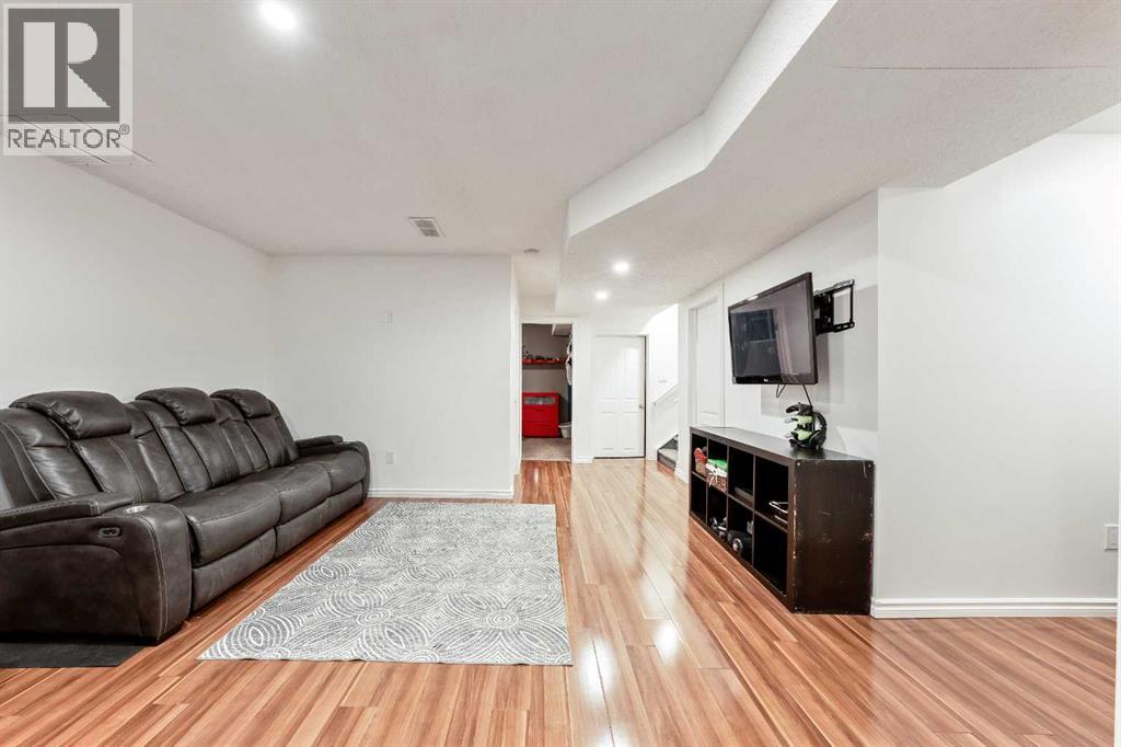 21 Mckinnon Street Nw, Langdon, Alberta  T0J 1X2 - Photo 31 - A2274079