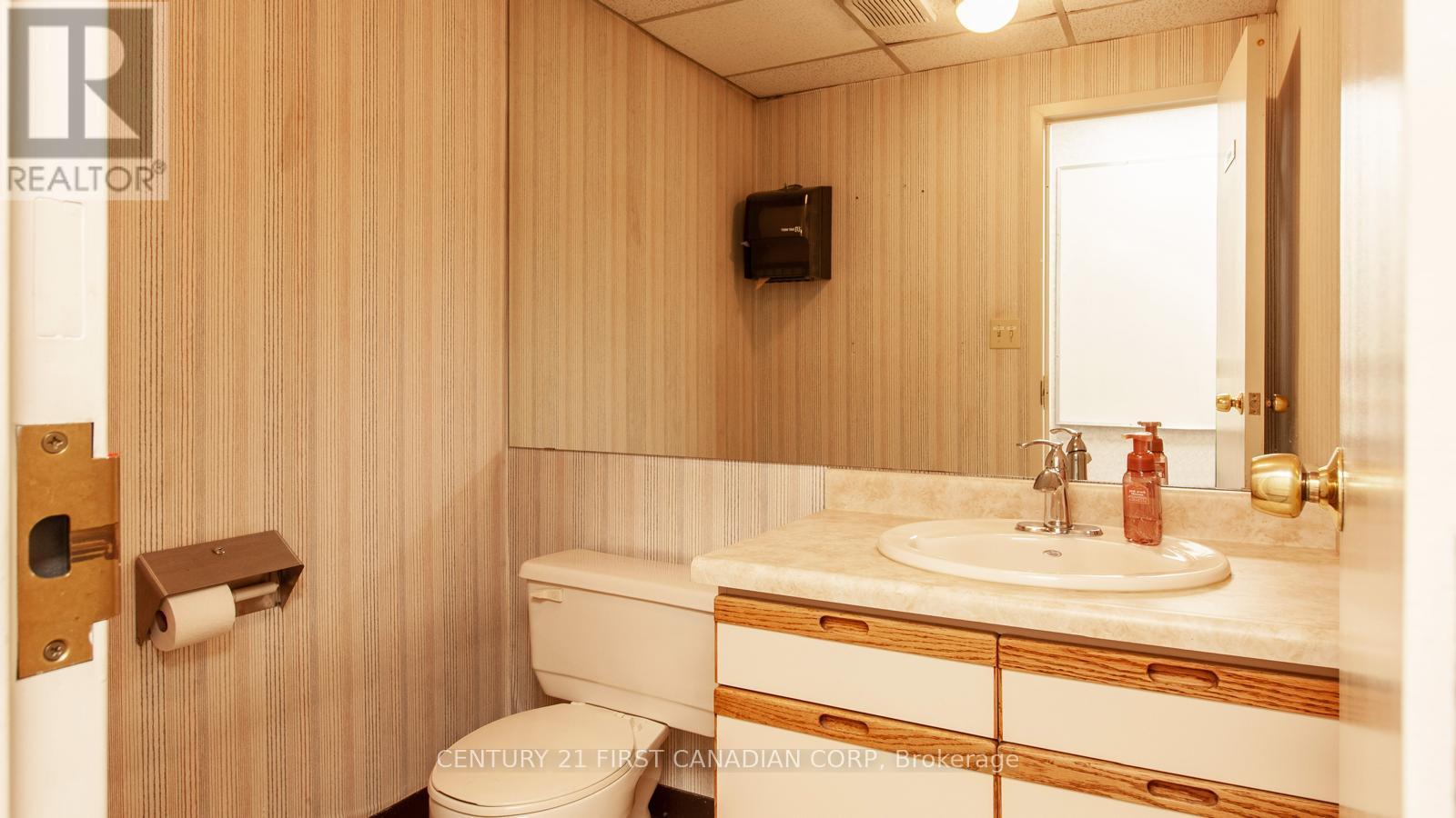 1 - 580 Clarke Road, London East, Ontario  N5V 3K5 - Photo 22 - X12683418