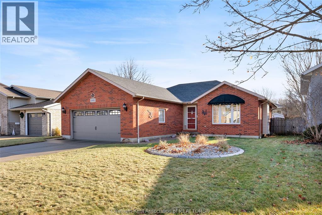 MLS# 26000716: 248 Valley ROAD, Chatham, Canada