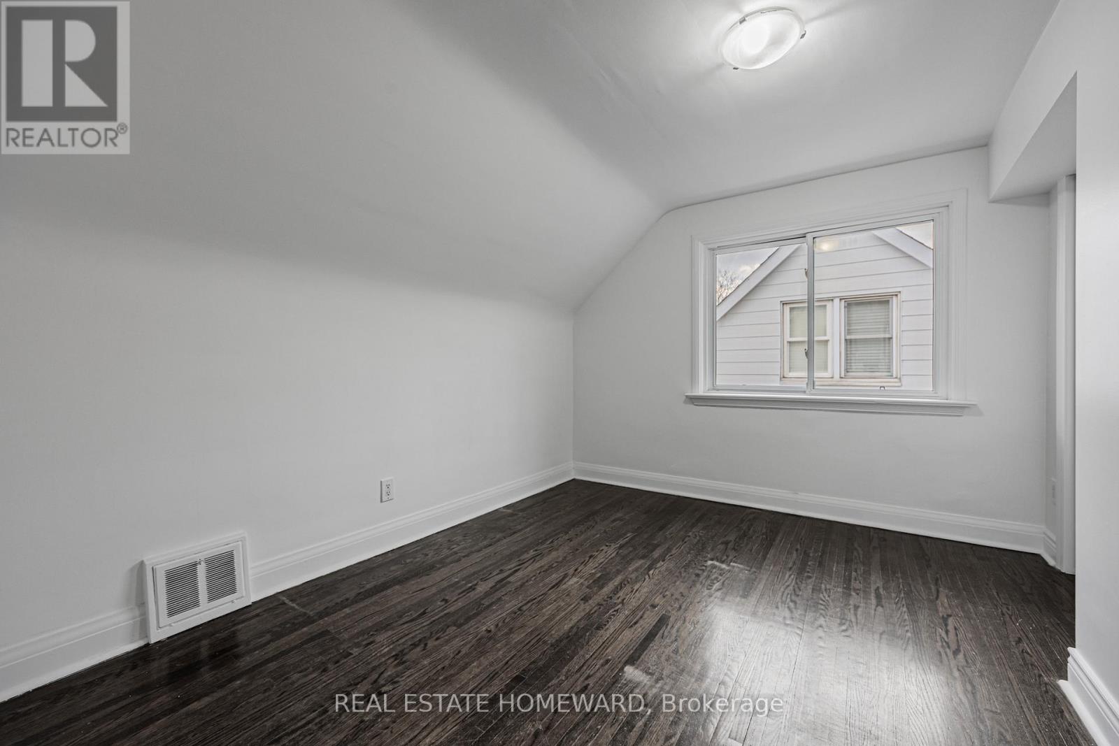 11 Dorine Crescent, Toronto, Ontario  M1L 1Y8 - Photo 16 - E12683414