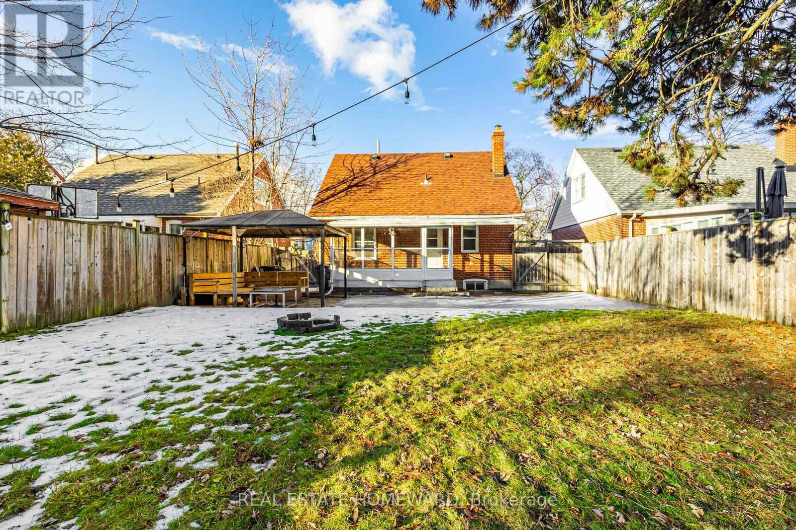 11 Dorine Crescent, Toronto, Ontario  M1L 1Y8 - Photo 35 - E12683414