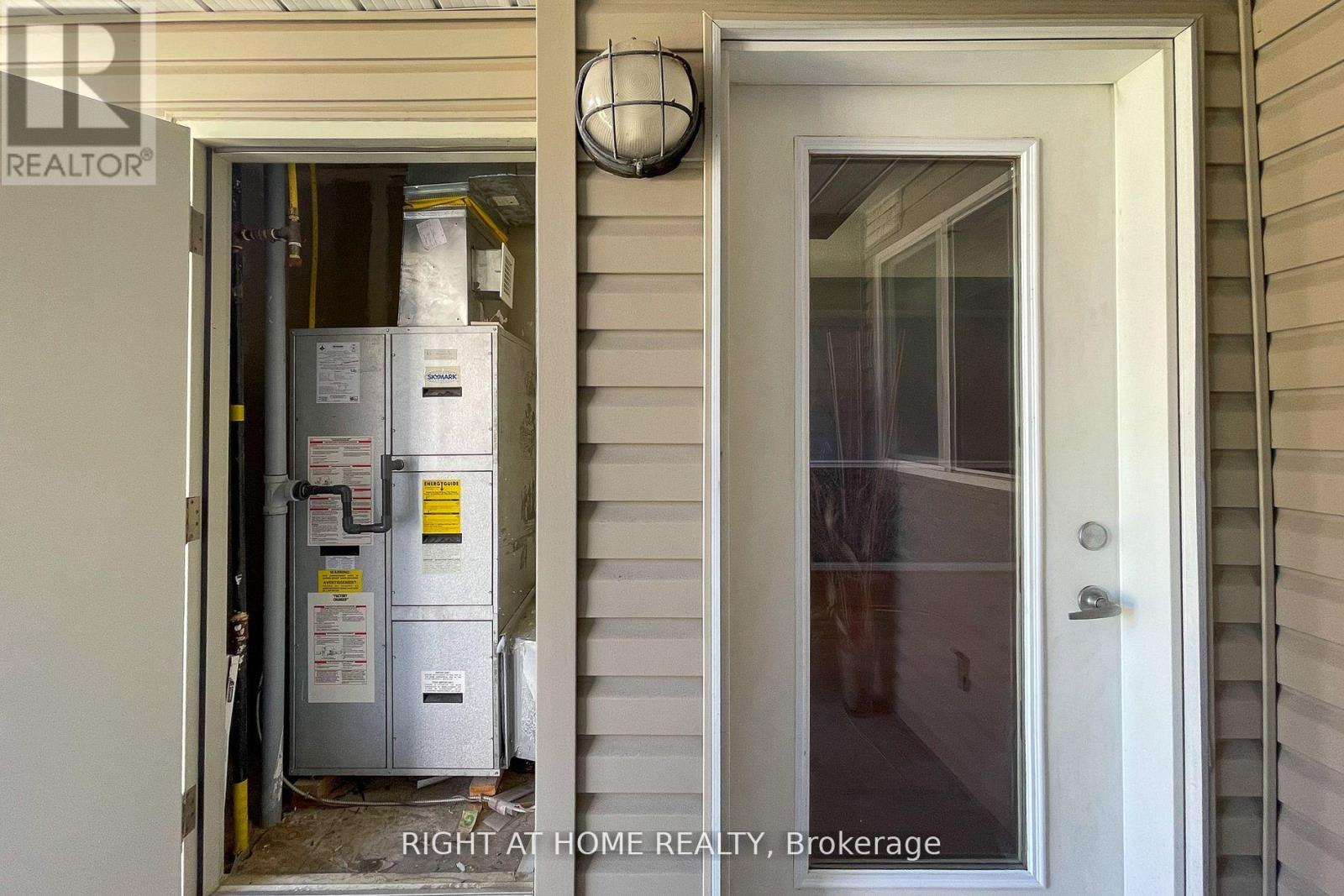 222 - 5225 Finch Avenue E, Toronto, Ontario M1S 5W8 - Photo 14 - E12683448