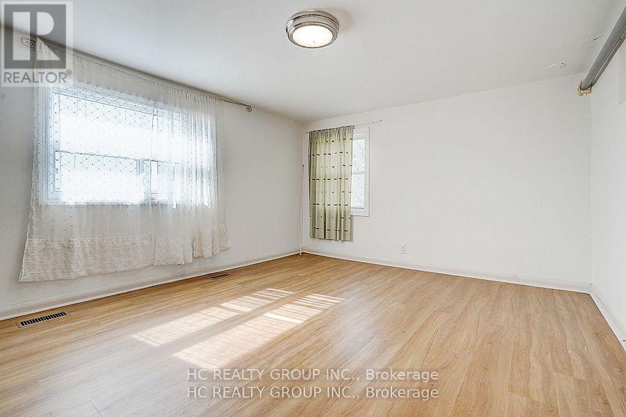 22334 Woodbine Avenue, East Gwillimbury (Queensville), Ontario  L0G 1R0 - Photo 36 - N12683408