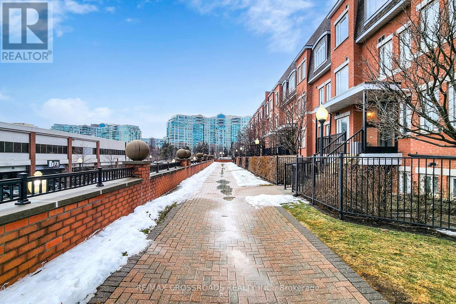 203 - 308 John Street, Markham, Ontario  L3T 0A7 - Photo 3 - N12678498