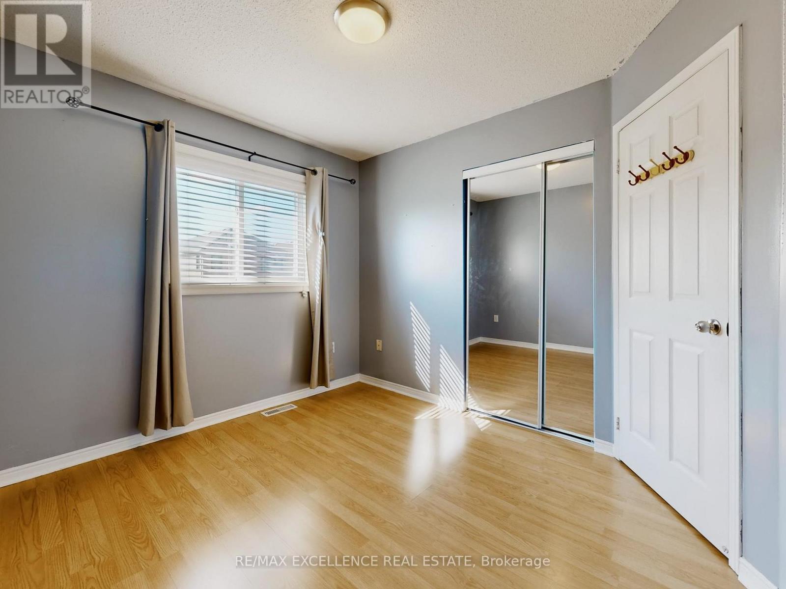 23 Arthurs Crescent, Brampton, Ontario  L6Y 4Y2 - Photo 15 - W12683396