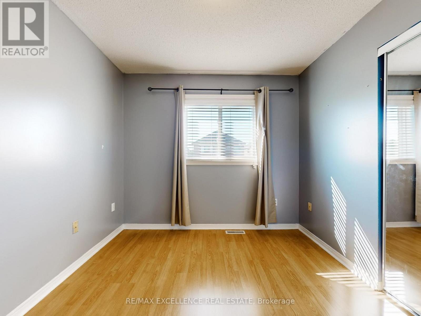 23 Arthurs Crescent, Brampton, Ontario  L6Y 4Y2 - Photo 16 - W12683396