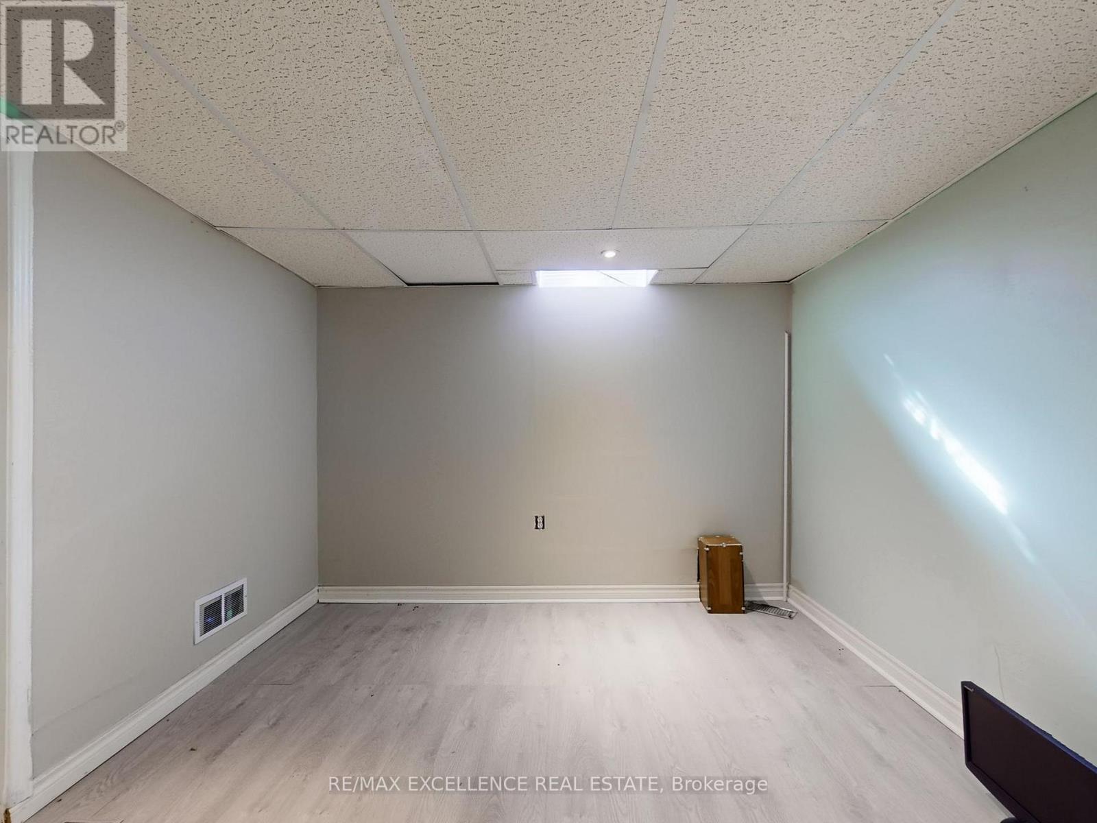 23 Arthurs Crescent, Brampton, Ontario  L6Y 4Y2 - Photo 23 - W12683396