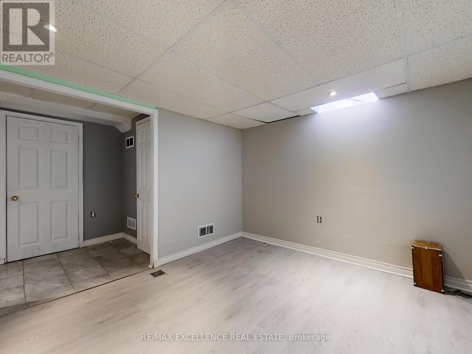 23 Arthurs Crescent, Brampton, Ontario  L6Y 4Y2 - Photo 24 - W12683396