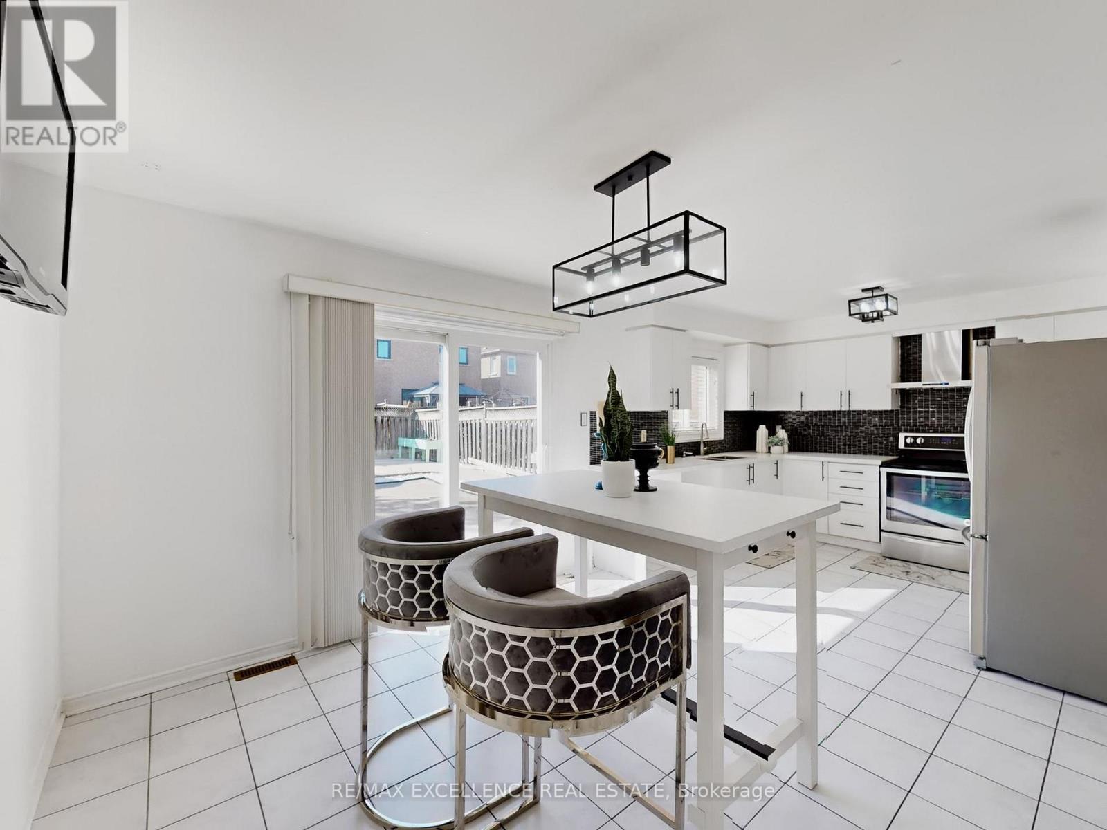 23 Arthurs Crescent, Brampton, Ontario  L6Y 4Y2 - Photo 28 - W12683396