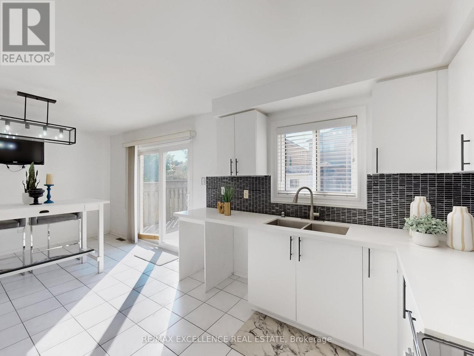 23 Arthurs Crescent, Brampton, Ontario  L6Y 4Y2 - Photo 34 - W12683396