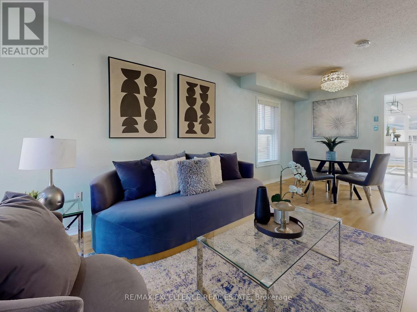 23 Arthurs Crescent, Brampton, Ontario  L6Y 4Y2 - Photo 5 - W12683396