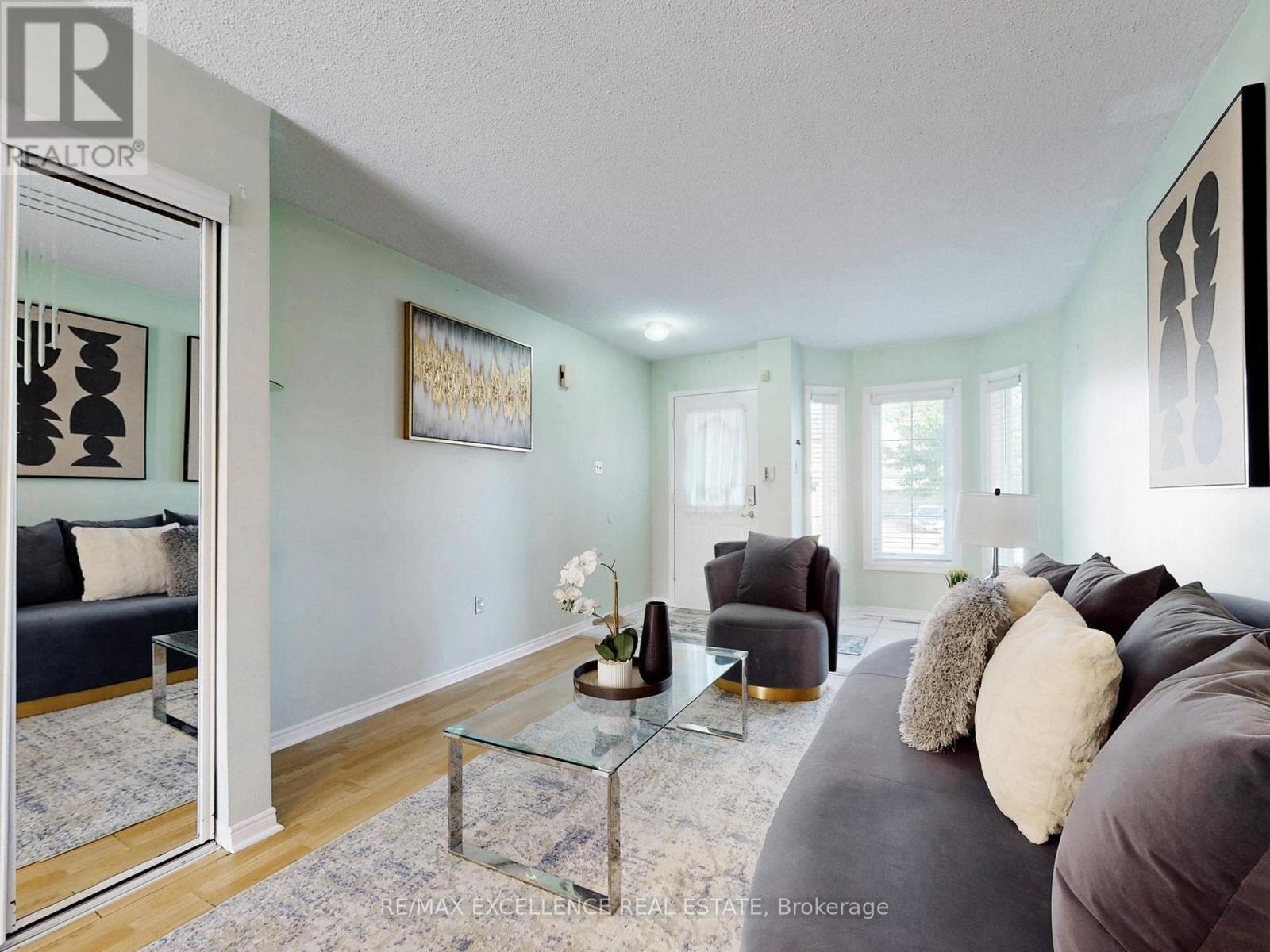 23 Arthurs Crescent, Brampton, Ontario  L6Y 4Y2 - Photo 7 - W12683396