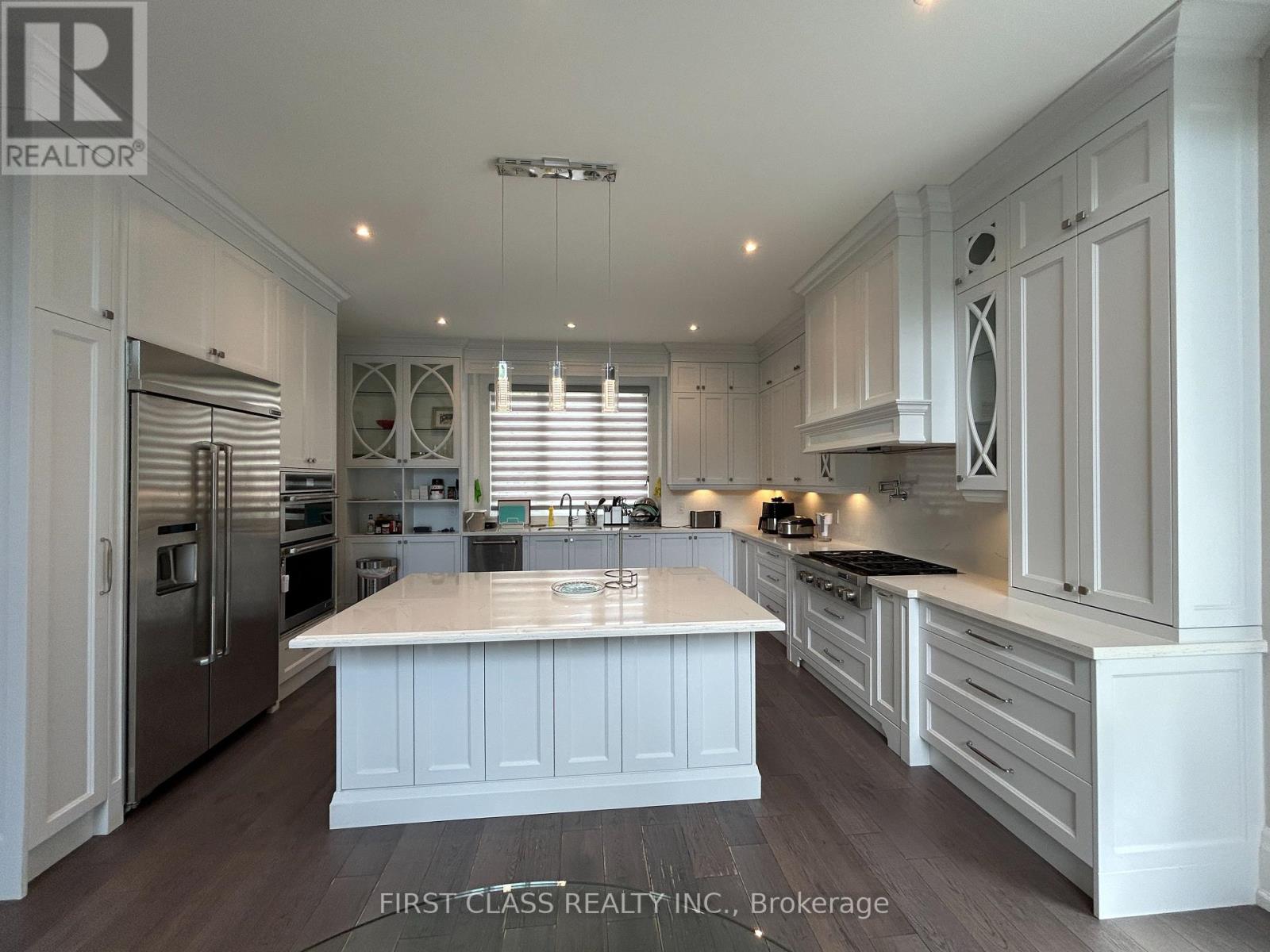 2194 Elmhurst Avenue, Oakville, Ontario  L6J 5G2 - Photo 12 - W12683420