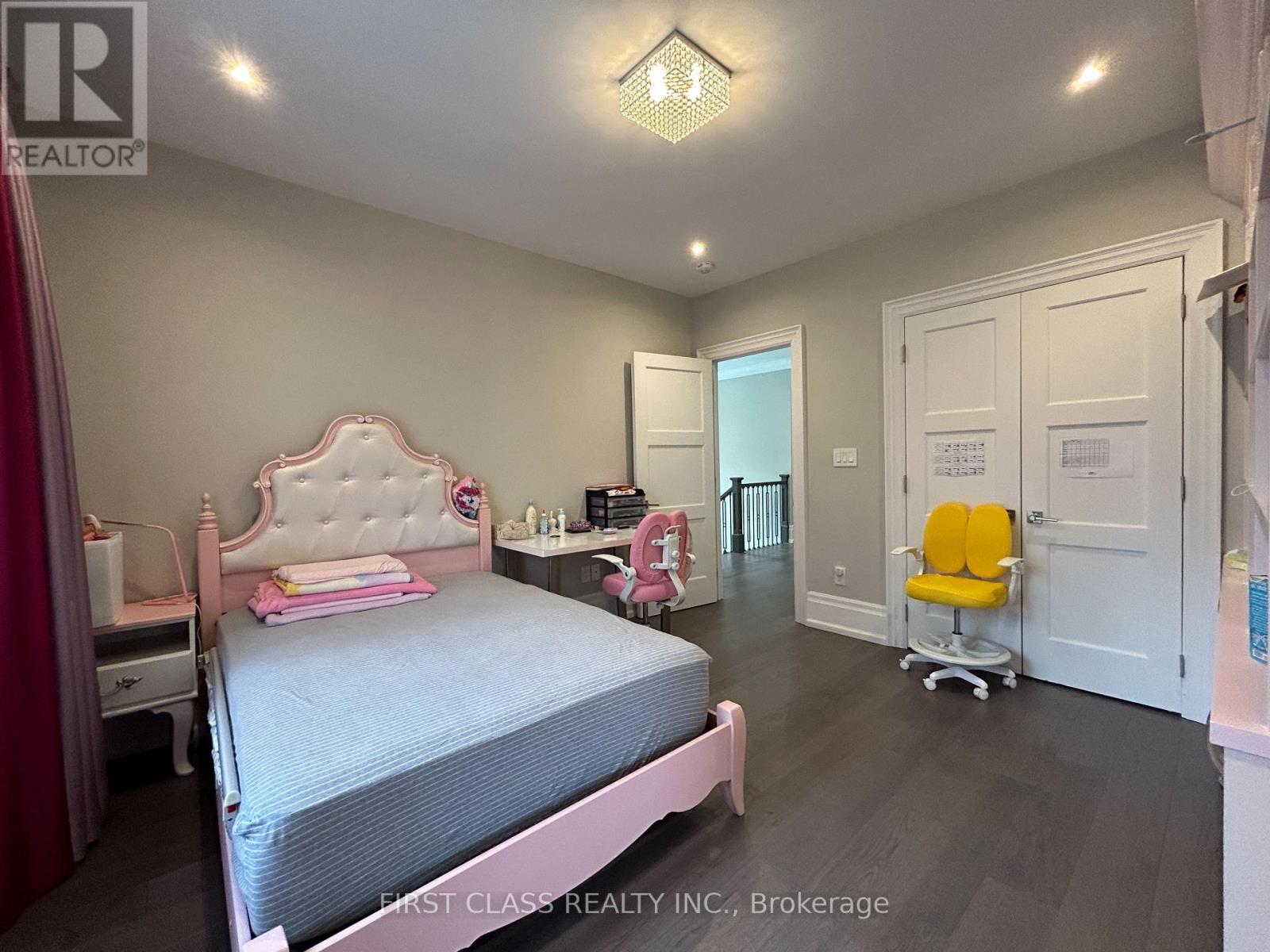 2194 Elmhurst Avenue, Oakville, Ontario  L6J 5G2 - Photo 32 - W12683420