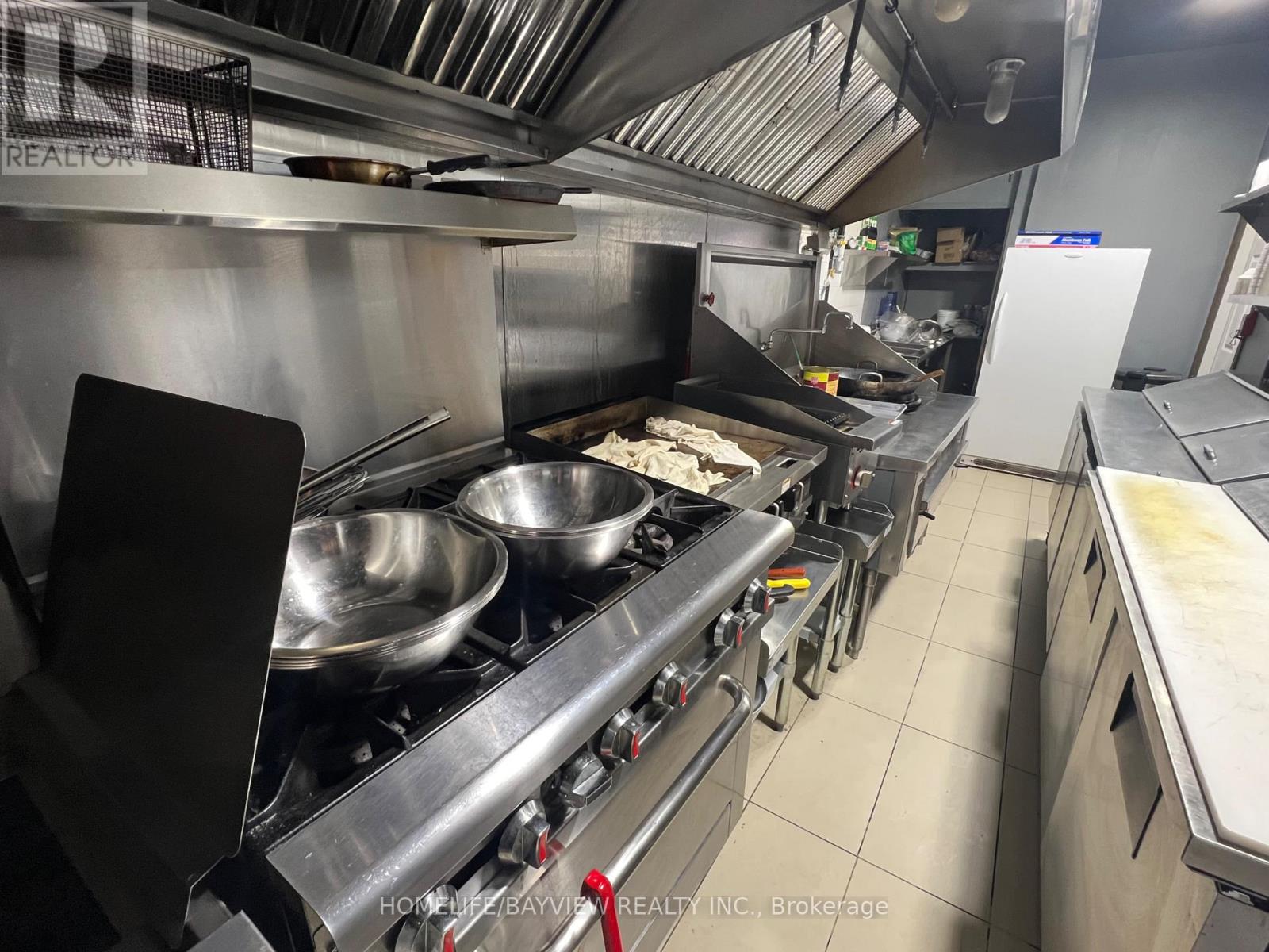 376 Wilson Road S, Oshawa, Ontario  L1H 6C7 - Photo 15 - E12683364