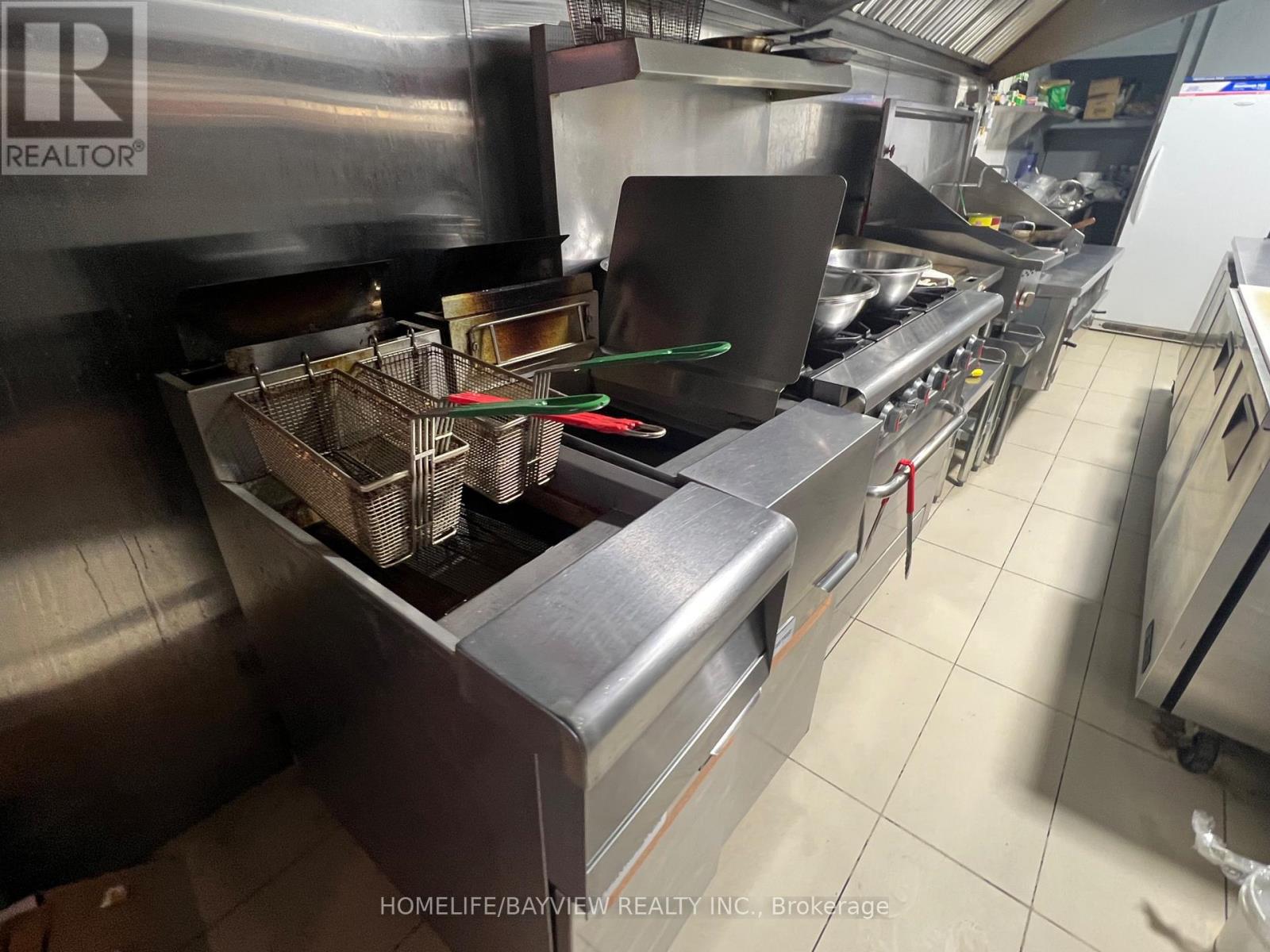 376 Wilson Road S, Oshawa, Ontario  L1H 6C7 - Photo 13 - E12683364