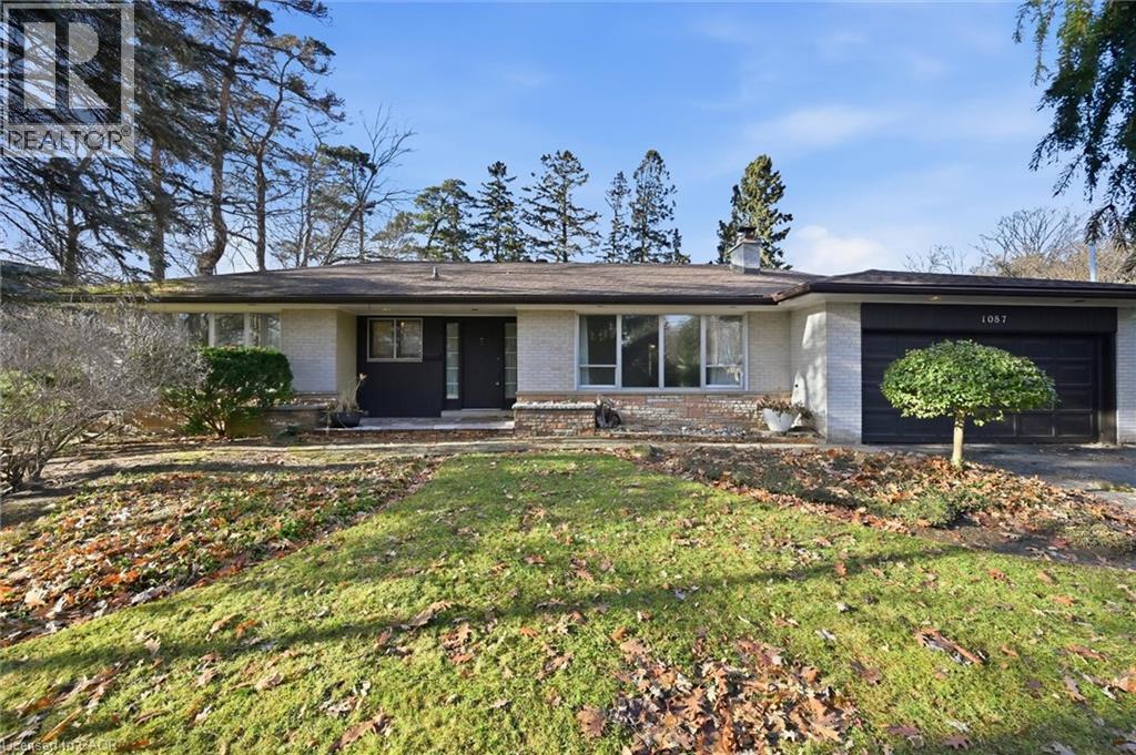 1087 Linbrook Road, Oakville, Ontario  L6J 2L2 - Photo 1 - 40797405