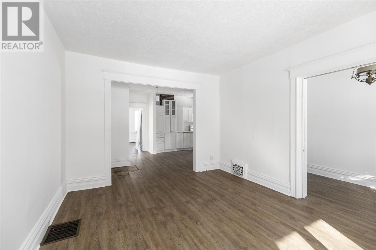 149 Kohler St, Sault Ste. Marie, Ontario  P6A 3V2 - Photo 8 - SM260074