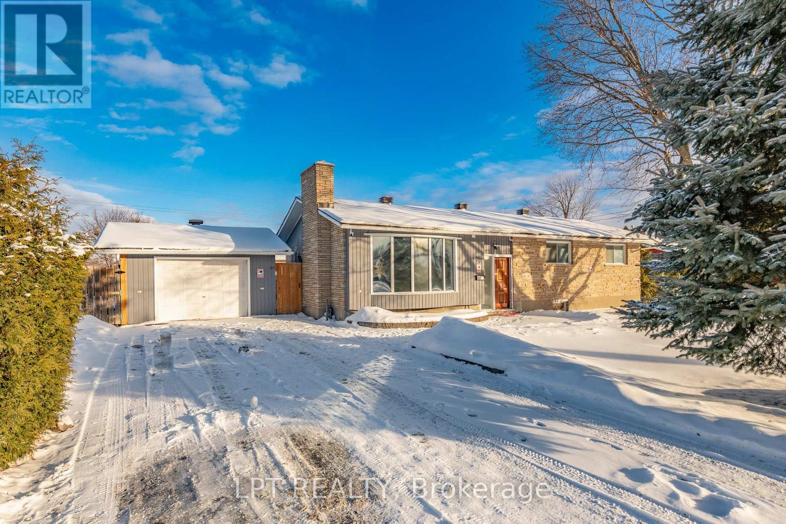 37 LARGO CRESCENT E, Ottawa, Ontario
