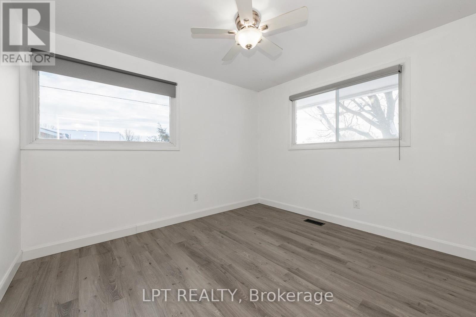 37 Largo Crescent E, Ottawa, Ontario  K2G 3C9 - Photo 21 - X12683466