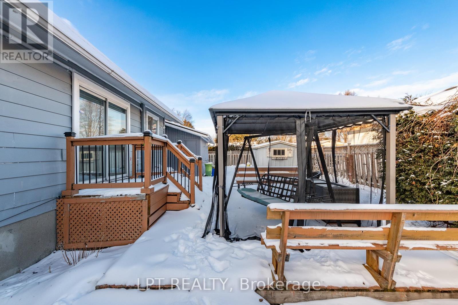 37 Largo Crescent E, Ottawa, Ontario  K2G 3C9 - Photo 35 - X12683466