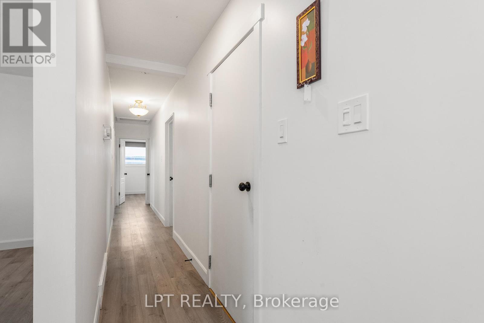 37 Largo Crescent E, Ottawa, Ontario  K2G 3C9 - Photo 6 - X12683466