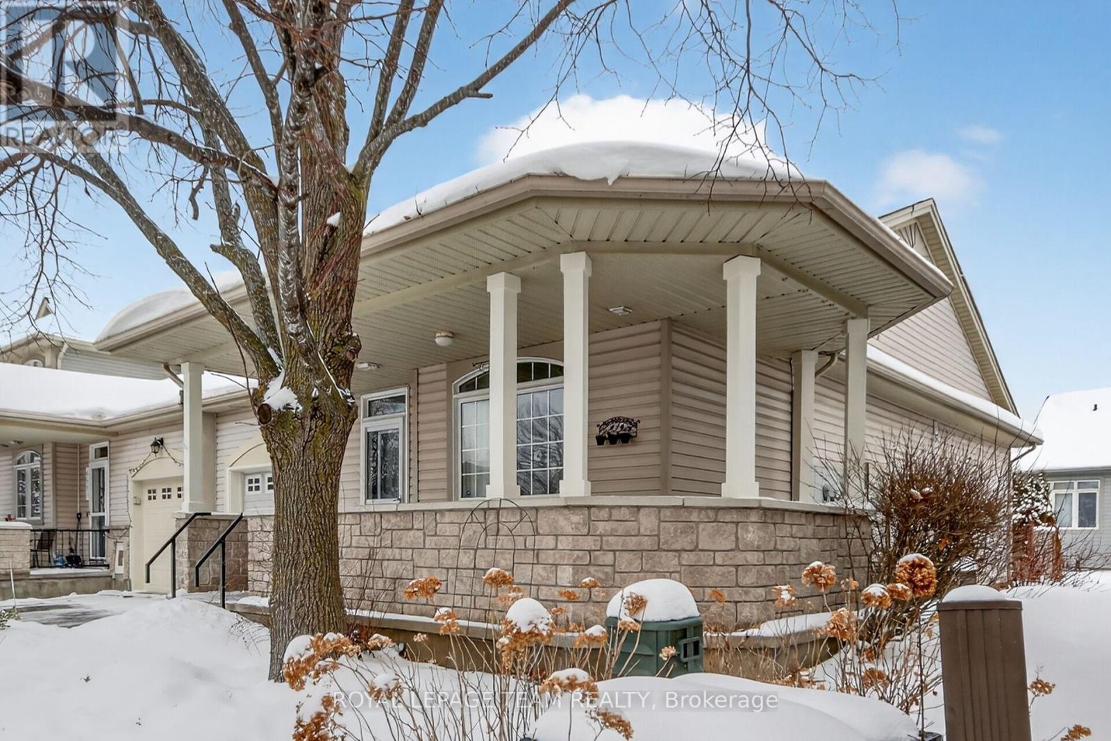 5553 Doctor Leach Drive, Ottawa, Ontario  K4M 1L6 - Photo 2 - X12683474