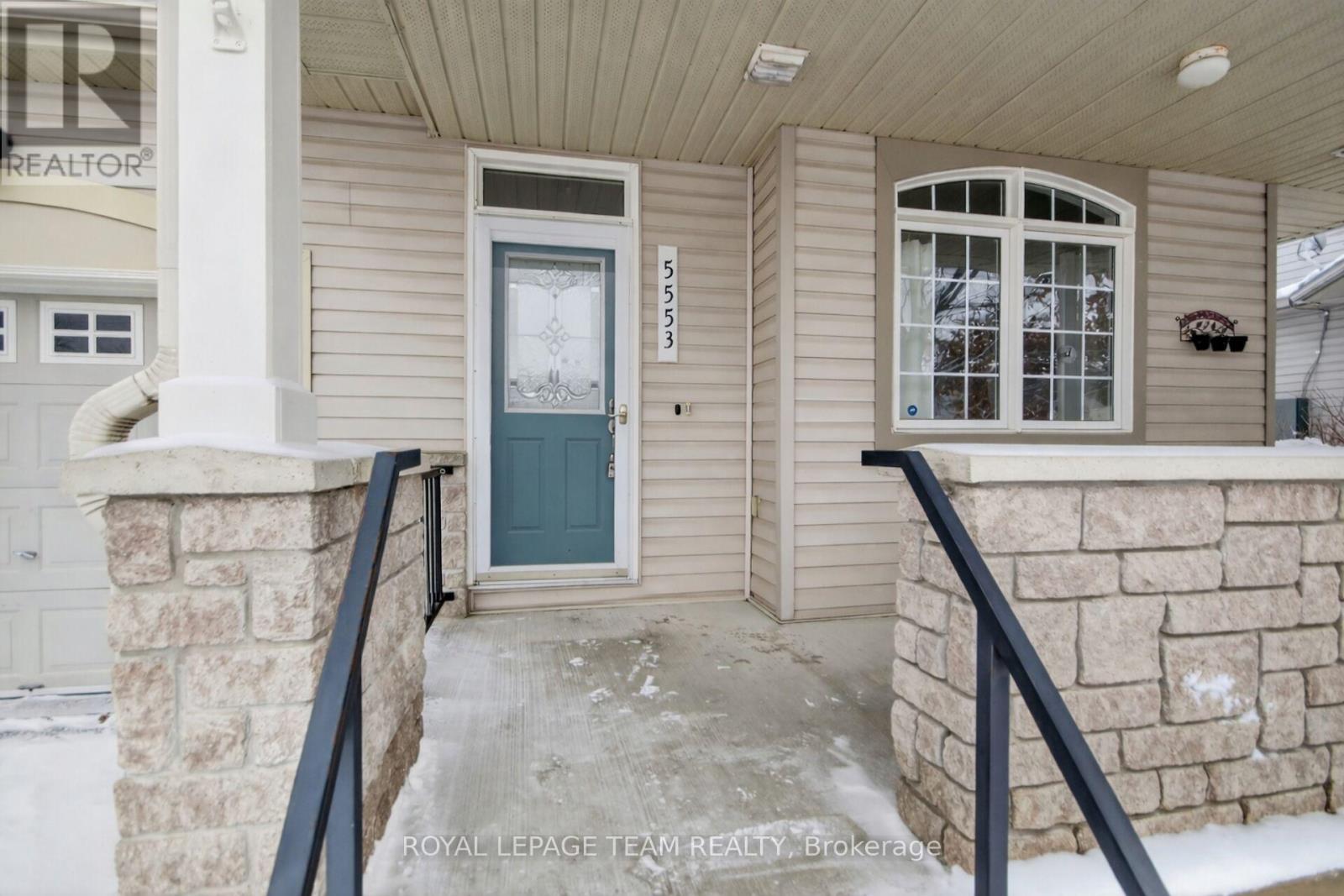 5553 Doctor Leach Drive, Ottawa, Ontario  K4M 1L6 - Photo 3 - X12683474