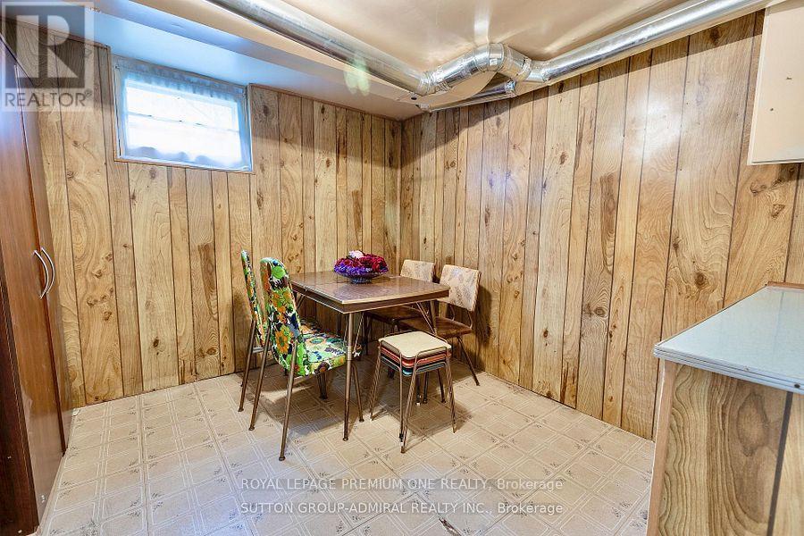 44 Baycrest Avenue, Toronto, Ontario  M6A 1W1 - Photo 24 - C12680660