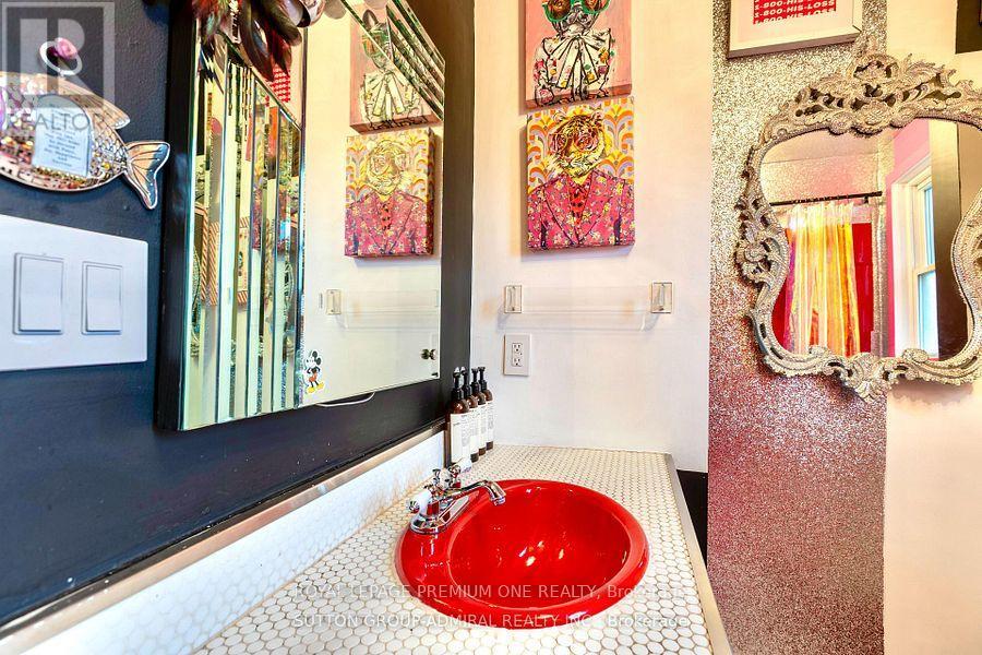 44 Baycrest Avenue, Toronto, Ontario  M6A 1W1 - Photo 19 - C12680660