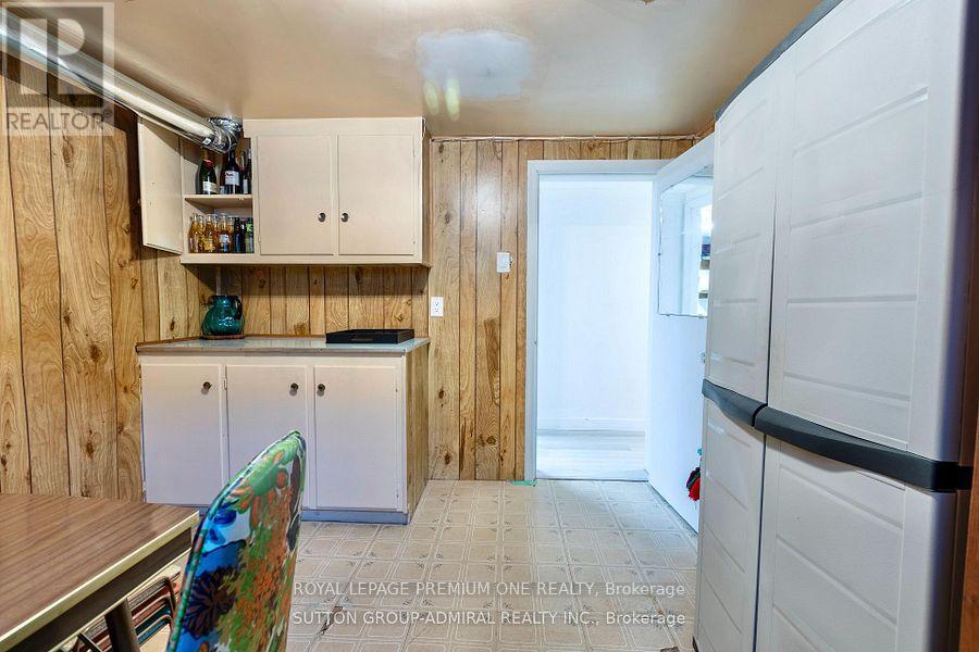 44 Baycrest Avenue, Toronto, Ontario  M6A 1W1 - Photo 25 - C12680660