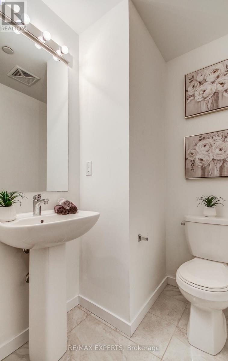 61 - 300 Alex Gardner Circle, Aurora, Ontario  L4G 1N4 - Photo 17 - N12683480